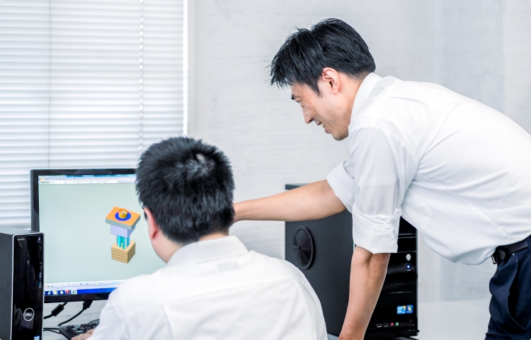 社員